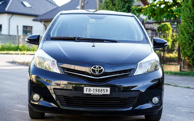 Toyota Yaris cena 32900 przebieg: 180598, rok produkcji 2012 z Radom małe 704